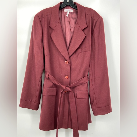 Rodier wool Blazer, belted and buttoned, front pockets, size 16 - Picture 11 of 11